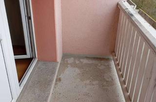 Wohnung mieten in Rathewitz 32b, 06618 Görschen, Charmante 2,5-Zimmer Dachgeschosswohnung in Görschen