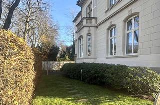 Villa kaufen in 50968 Marienburg, Hollenders Immobilien: Ein Zuhause für Generationen - Exklusive freistehende Villa mit großem Garten