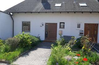 Haus kaufen in 93152 Nittendorf, Großzügig geschnittene DHH in sonniger Hanglange
