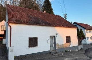 Einfamilienhaus kaufen in 86551 Aichach, Aichach - Renovierungsbedürftiges Einfamilienhaus