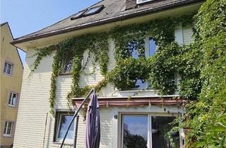 Doppelhaushälfte kaufen in 79822 Titisee-Neustadt, Titisee-Neustadt - Doppelhaushälfte mit Einliegerwohnung in Bestlage
