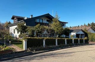 Mehrfamilienhaus kaufen in 75328 Schömberg, Schömberg - Attraktives Mehrfamilienhaus mit großem Garten und Kamin in ruhig