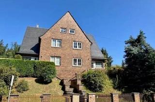 Doppelhaushälfte kaufen in 08485 Lengenfeld, Lengenfeld - Doppelhaushälfte mit großem Grundstück & Doppelgarage in Randlage