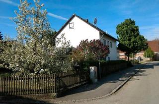 Einfamilienhaus kaufen in 82276 Adelshofen, Adelshofen - Einfamilienhaus freistehend mit ebenerdiger Einliegerwohnung