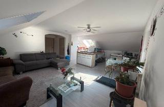 Wohnung kaufen in 63911 Klingenberg, Klingenberg am Main - 3 Zimmer DG Wohnung mit 2 Stellplätzen und Gartenanteil