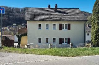 Haus kaufen in 93339 Riedenburg, Riedenburg - Verkaufe 2-Familienhaus mit großzügigem Grundstück in Riedenburg