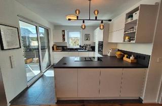 Wohnung kaufen in 76327 Pfinztal, Pfinztal - Ohne Provision | Neuw. 4-Zimmer-Whg. mit Garten Pfinztal Bergh.