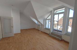 Wohnung kaufen in Jaspersallee, 81245 München, München - Provisionsfrei von privat: moderne Dachgeschosswohnung mit Balkon