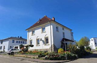 Wohnung kaufen in 76646 Bruchsal, 4-Zimmer-Eigentumswohnung mit großem Garten in schöner Wohnlage von Bruchsal