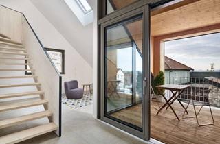 Wohnung kaufen in Hülenbergstraße 60, 72622 Nürtingen, Exklusive Dachgeschoss Neubauwohnung (2Zi/59m2) mit Balkon im stufenlos-modernen KfW40 Klimaholzhaus