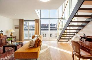 Loft kaufen in 80335 Maxvorstadt, Lichtfülle über den Dächern der Stadt: Loftartige Maisonette mit Dachterrasse
