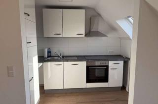 Wohnung kaufen in 46535 Dinslaken, Charmantes 1-Zimmer-Dachgeschoss-Apartment in Dinslaken (Erstbezug nach kompletter Renovierung)