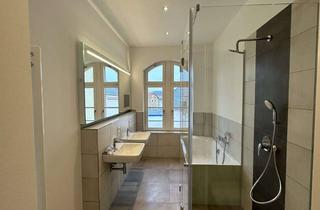 Wohnung mieten in Bismarckstraße 37, 09306 Rochlitz, Hochwertig saniertes Denkmal - 3-Raum-WE - Westbalkon, Parkett, Keller, Tageslichtbad, PKW-STP, EBK