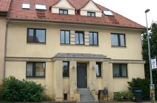 Wohnung mieten in 19053 Weststadt, Schöne 2 Zimmer-Wohnung mit Balkon in zentraler Lage zu mieten!