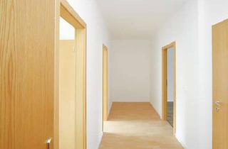 Wohnung mieten in August-Bebel-Straße, 06295 Lutherstadt Eisleben, Großzügige 3 Raumwohnung mit verglastem Balkon