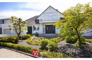 Villa kaufen in 40667 Meerbusch, Exklusive Familienvilla mit Innenpool, Sauna auf einem Südgrundstück in Alt-Meererbusch