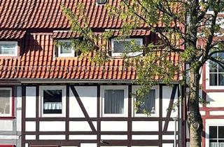 Haus kaufen in 37115 Duderstadt, Modernisiertes Haus mit Anbau und zwei Garagen in ruhiger Innenstadtlage gegenüber des Stadtparks !