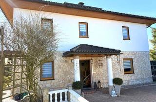 Haus kaufen in Helmsgrün, 07356 Bad Lobenstein, Charmantes Zweifamilienhaus in naturnaher, ruhiger Lage