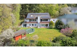 Mehrfamilienhaus kaufen in 65817 Eppstein, Attraktives Mehrfamilienhaus mit 5 Wohneinheiten, Pool, Kamin, Sauna & großem Grundstück