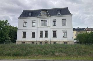 Haus kaufen in 08491 Netzschkau, Unsaniertes Mehrfamilienwohnhaus mit großem Grundstück in Netzschkau