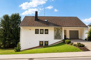 Haus kaufen in 56348 Dahlheim, Schickes Wohnhaus mit 2 Wohneinheiten und weitläufigem Gartenparadies