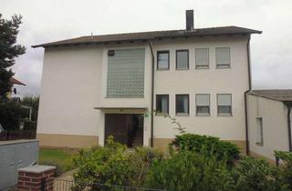 Haus kaufen in 92536 Pfreimd, Verkauf eines Zweifamilienhauses in Pfreimd