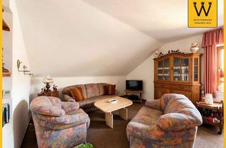 Wohnung kaufen in Am Kleehagen 51, 59955 Winterberg, Dachgeschosswohnung mit Weitblick über Niedersfeld