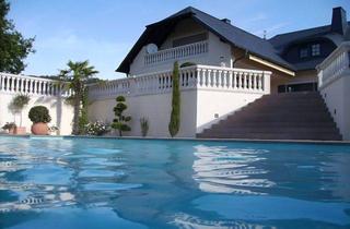 Villa kaufen in 54309 Newel, Exklusive Villa mit Außenpool, Turmzimmer, Garten, Saunahaus, Garage nahe Luxemburg-Trier-Bitburg