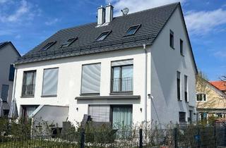 Haus mieten in 85375 Neufahrn, **Moderne, exklusive DHH mit Garage, Stpl. und neuwertiger EBK in Neufahrn-Süd (S1)**