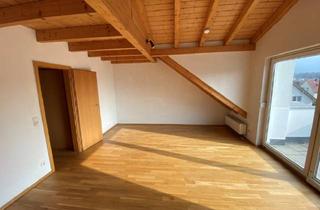 Haus mieten in Mäurichstraße, 74229 Oedheim, Familiengeeignetes Reiheneckhaus mit Carport zu vermieten