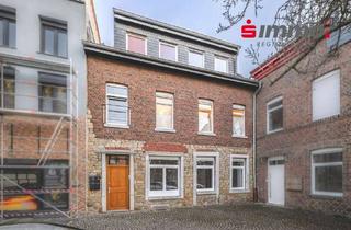 Anlageobjekt in 52222 Stolberg, Gepflegtes und saniertes Vierfamilienhaus mit großer Einheit zur Eigennutzung im Herzen von Stolberg