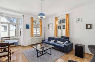 Wohnung kaufen in 70597 Degerloch, Denkmalgeschützte 4-Zimmer-Altbauwohnung im 1.OG zentral in Stuttgart-Degerloch