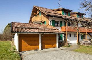 Wohnung kaufen in 88260 Argenbühl, Stilvolle Maisonette-Wohnung mit Kamin und eigenem Eingang
