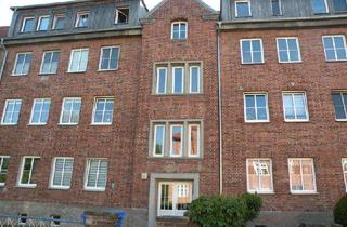 Wohnung mieten in Franz-Wessel-Str., 18439 Frankenvorstadt, Dachgeschosswohnung im Bürgermeisterviertel direkt am Frankenteich