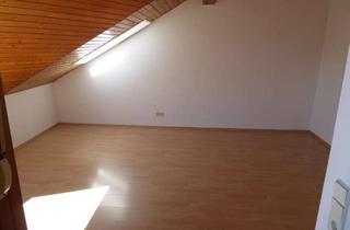 Wohnung mieten in 77652 Offenburg, Kompakte 1-Zi.-Mietwohnung im DG mit Dachterrasse