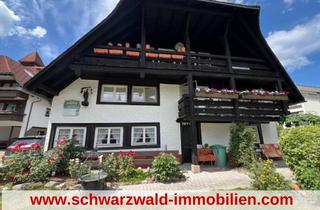 Haus kaufen in 79853 Lenzkirch, Gelegenheit - Schwarzwaldhaus mit Ferienwohnungen im Hochschwarzwald !