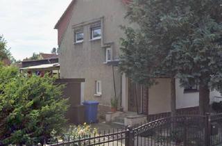 Doppelhaushälfte kaufen in 12623 Mahlsdorf, Sanierungsbedürftige Doppelhaushälfte Berlin-Mahlsdorf, 825 qm Grund, Hammergrundstück abteilbar