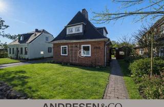 Einfamilienhaus kaufen in 25980 Sylt, Einfamilienhaus mit Garage und Bungalow - nur wenige Schritte zum Strand in Westerland