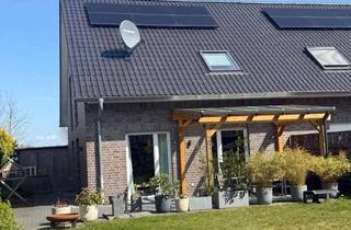 Haus mieten in Thieshoper Grund 32, 21438 Brackel, Doppelhaushälfte mit Einbauküche, 2 Stellplätzen, Carport, Garten