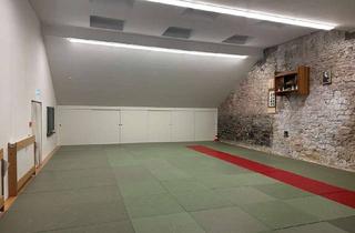 Lager mieten in Walpodenstraße, 55116 Altstadt, Sporthalle / Halle / Vereinsheim / Lager in zentraler Altstadtlage von Mainz zu vermieten