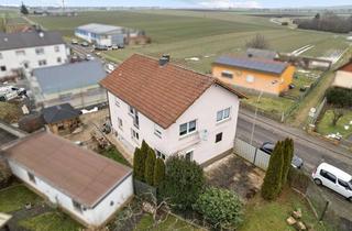 Haus kaufen in 61197 Florstadt, Zweifamilienhaus in ruhiger Randlage von Nieder-Florstadt