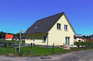 Einfamilienhaus kaufen in 38871 Ilsenburg, Hier gibt es viel Platz für die Familie: Einfamilienhaus mit 2 Wirtschaftsgebäuden