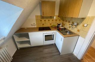 Wohnung mieten in 90480 Nürnberg, Zwei-Zimmer Dachwohnung in Zabo