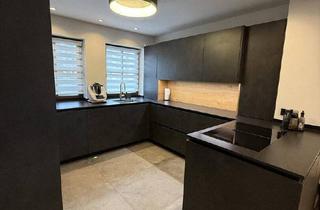 Doppelhaushälfte kaufen in 90475 Nürnberg, Nürnberg - Exklusiv modernisierte Doppelhaushälfte in Bestlage Nürnberg-Fischbach