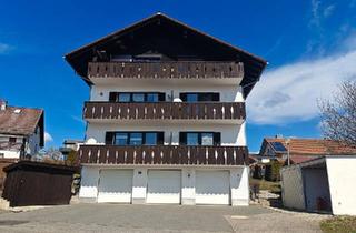 Wohnung kaufen in 94518 Spiegelau, Spiegelau - Panoramablick & Top-Substanz: Sanierte, Garage & Ausbaupotential