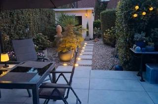 Reihenhaus kaufen in 41464 Neuss, Neuss - Modernisiertes Reihenhaus in Neuss - Garten, Keller und Top Lage