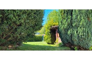 Haus kaufen in 17255 Wesenberg, Wesenberg - Bungalow mit Boot & Seezugang, Eigentumsgrundstück, von privat