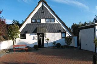 Haus kaufen in 23775 Großenbrode, Großenbrode - Reetdach Haus Ferienhaus in Großenbrode Ostsee in einmaliger Lage