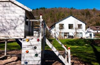 Einfamilienhaus kaufen in 72221 Haiterbach, Haiterbach - Freistehendes Einfamilienhaus auf großzügigem Grundstück