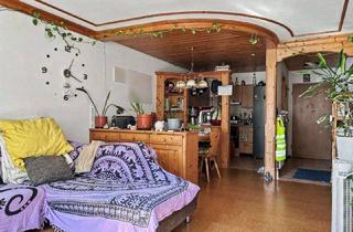 Wohnung kaufen in 79183 Waldkirch, Vermietete 2-Zimmerwohnung mit Garten in Waldkirch